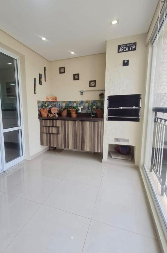 Apartamento à venda com 3 quartos, 131m² - Foto 4