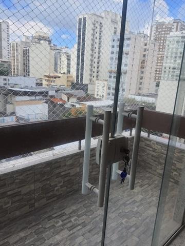 Apartamento à venda com 3 quartos, 140m² - Foto 2