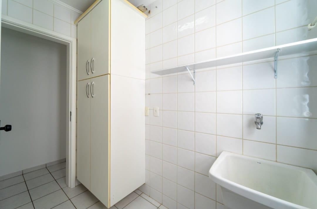 Apartamento à venda com 2 quartos, 75m² - Foto 12