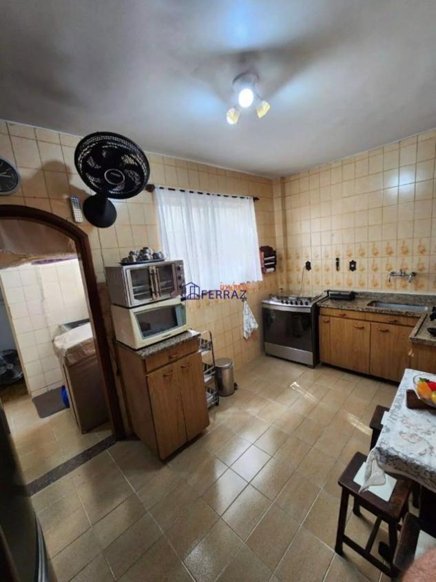 Apartamento à venda com 3 quartos, 140m² - Foto 13