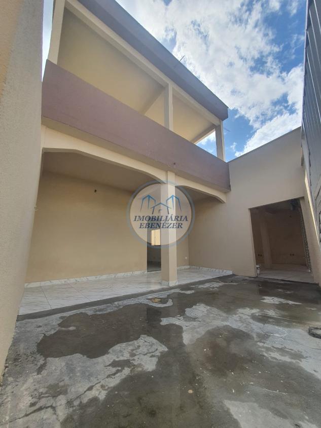 Casa à venda e aluguel com 6 quartos, 220m² - Foto 2