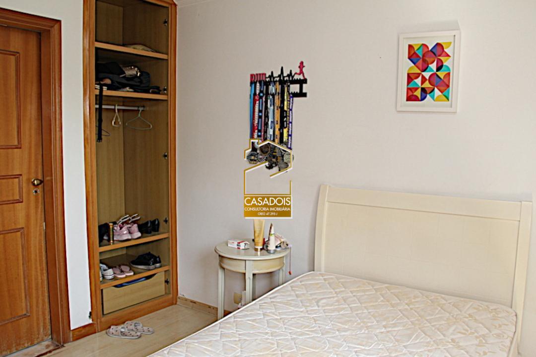 Apartamento à venda com 3 quartos, 125m² - Foto 10