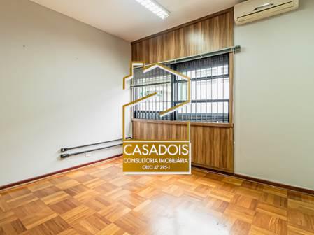 Casa à venda e aluguel com 8 quartos, 400m² - Foto 33