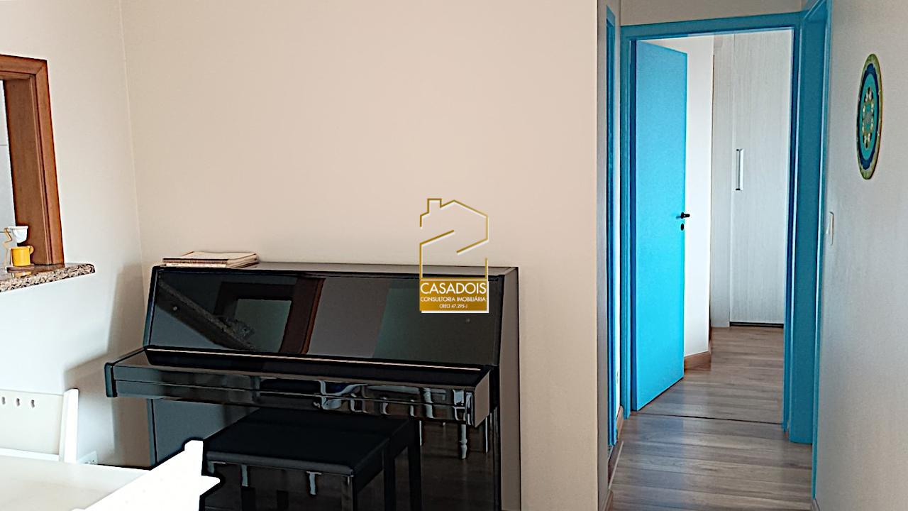 Apartamento à venda com 2 quartos, 67m² - Foto 3