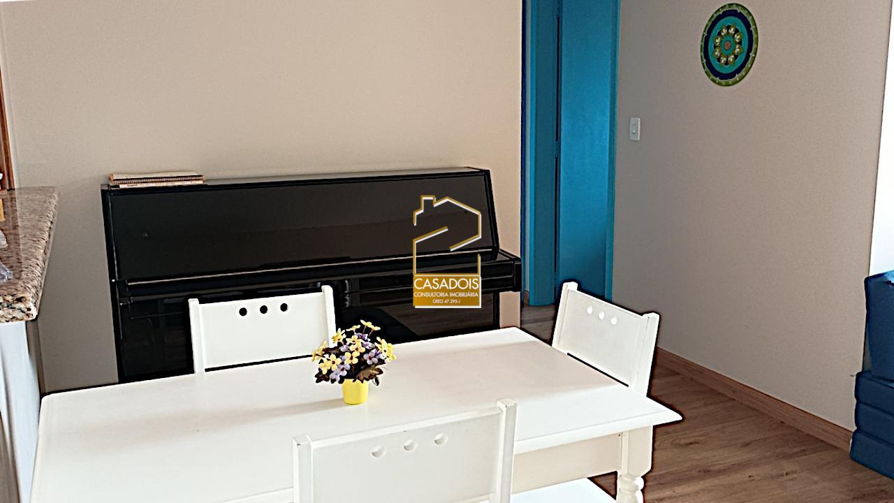 Apartamento à venda com 2 quartos, 67m² - Foto 2