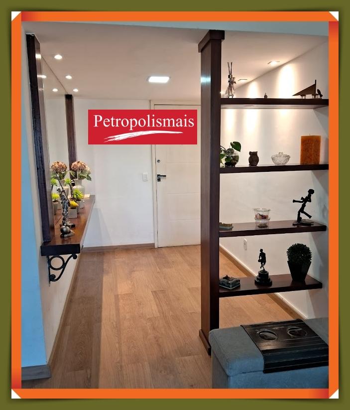 Apartamento à venda com 2 quartos, 82m² - Foto 2