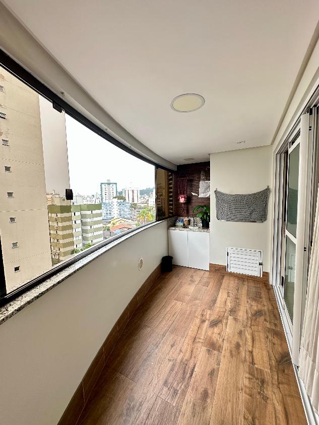 Apartamento à venda com 3 quartos, 93m² - Foto 12