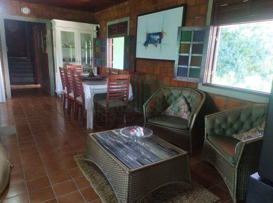 Chácara à venda com 3 quartos, 2400m² - Foto 15
