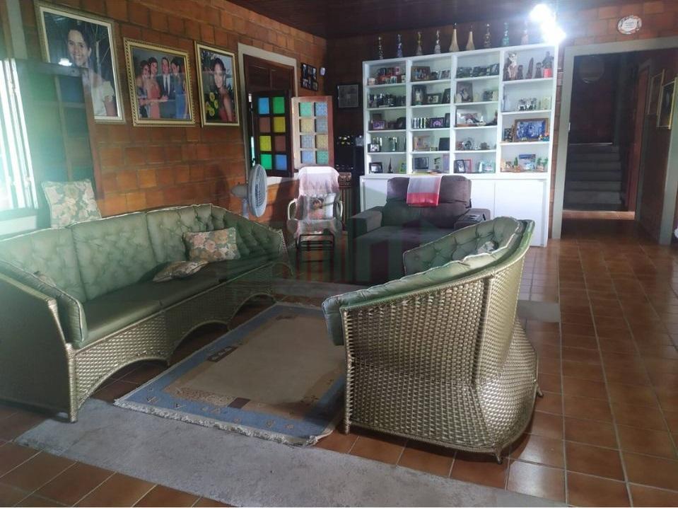 Chácara à venda com 3 quartos, 2400m² - Foto 14
