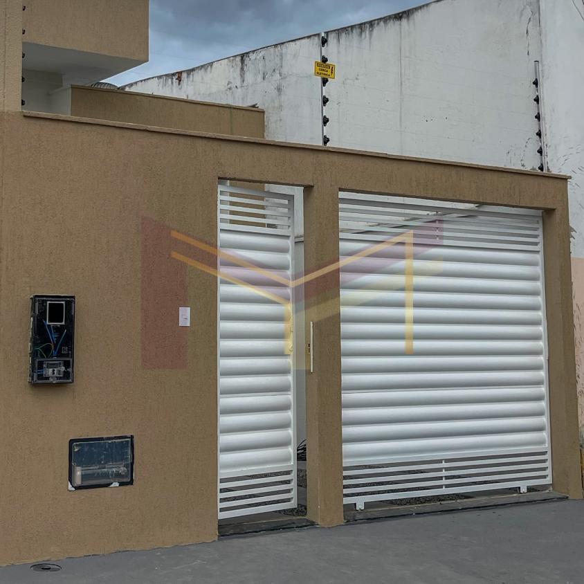 Casa à venda com 2 quartos, 68m² - Foto 2