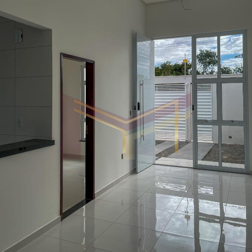 Casa à venda com 2 quartos, 68m² - Foto 5