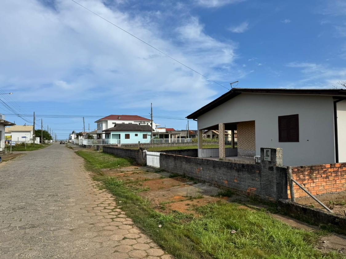 Casa à venda com 3 quartos, 90m² - Foto 4