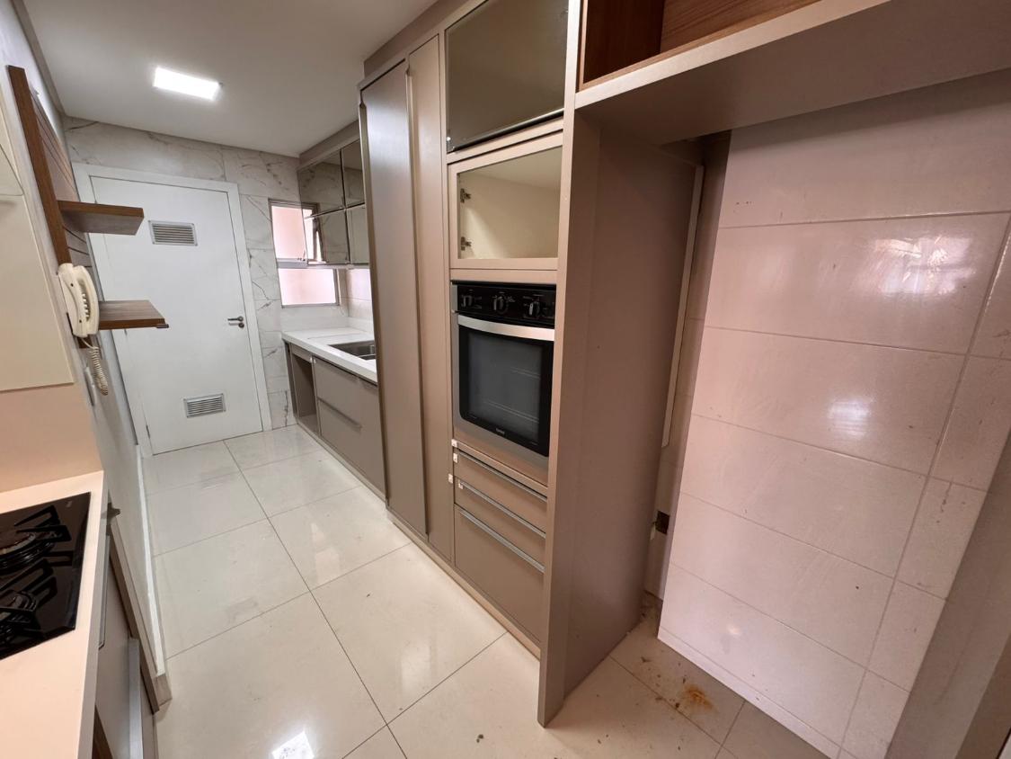 Apartamento à venda com 3 quartos, 98m² - Foto 14