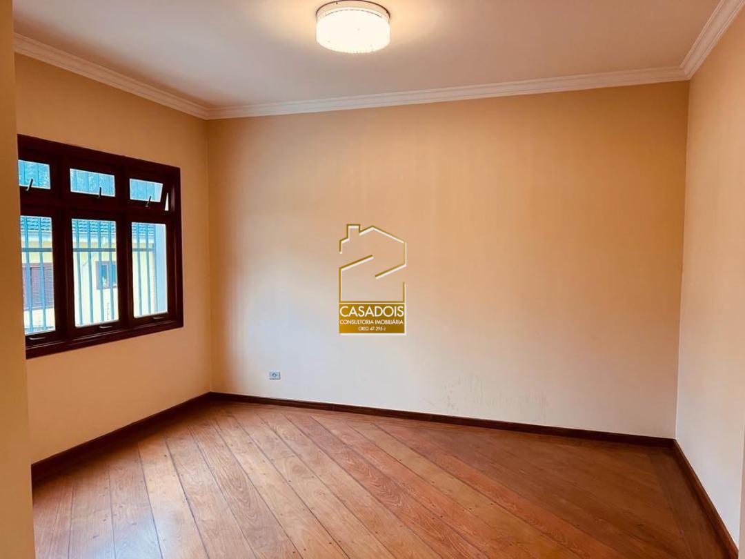 Casa à venda e aluguel com 4 quartos, 500m² - Foto 13