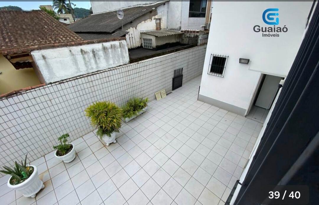 Casa à venda com 3 quartos, 197m² - Foto 2