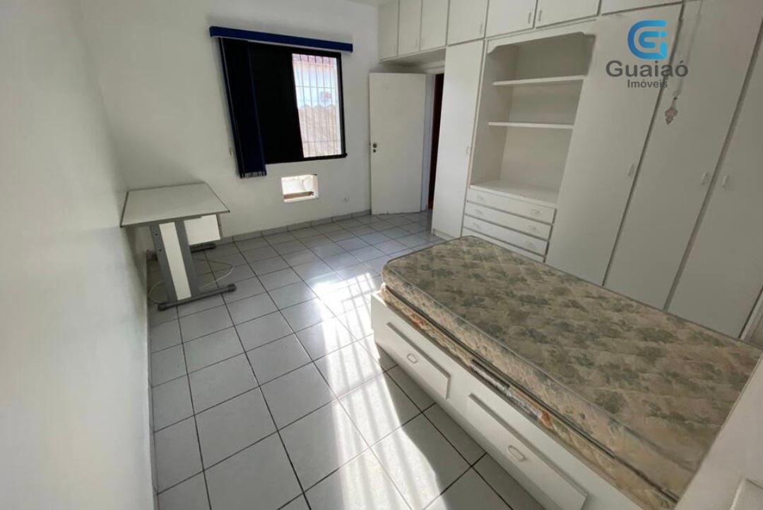 Casa à venda com 3 quartos, 197m² - Foto 14