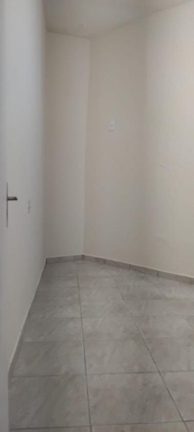 Casa para alugar com 2 quartos, 42m² - Foto 20