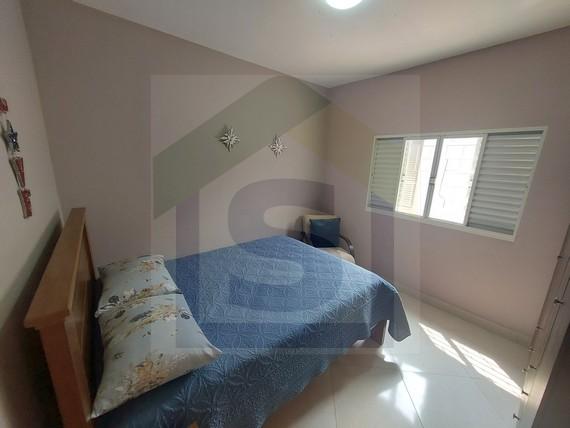 Casa à venda com 3 quartos, 80m² - Foto 11