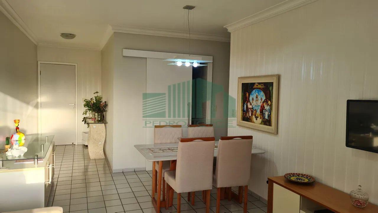 Apartamento à venda com 3 quartos, 97m² - Foto 2