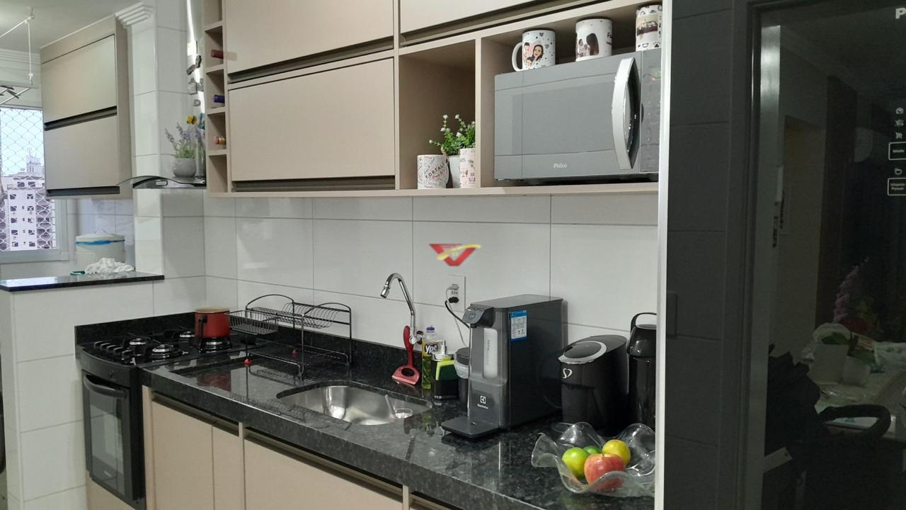 Apartamento à venda com 2 quartos, 60m² - Foto 7