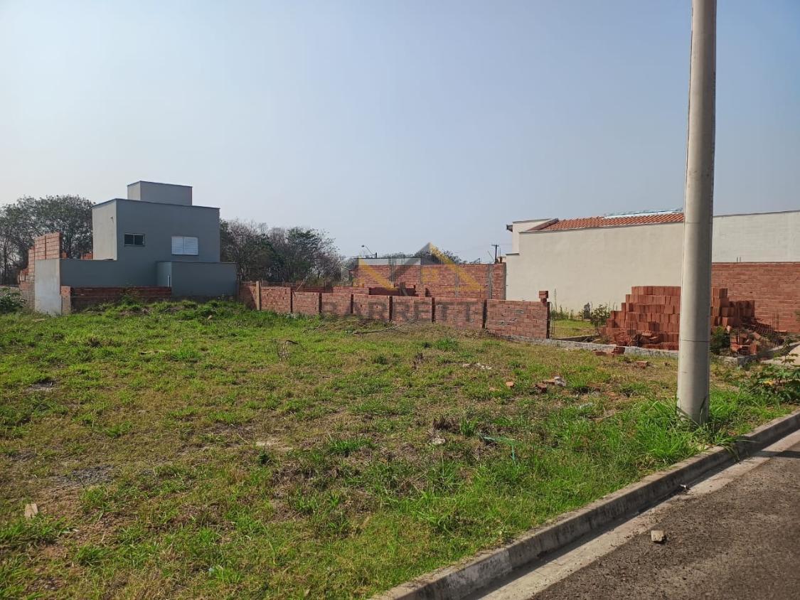 Terreno à venda, 200m² - Foto 1