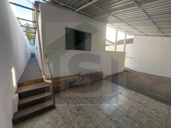 Casa para alugar com 2 quartos, 84m² - Foto 12