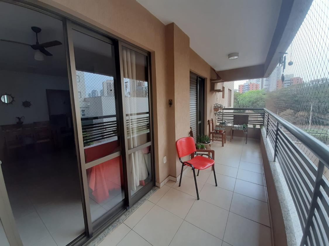 Apartamento à venda com 3 quartos, 124m² - Foto 5