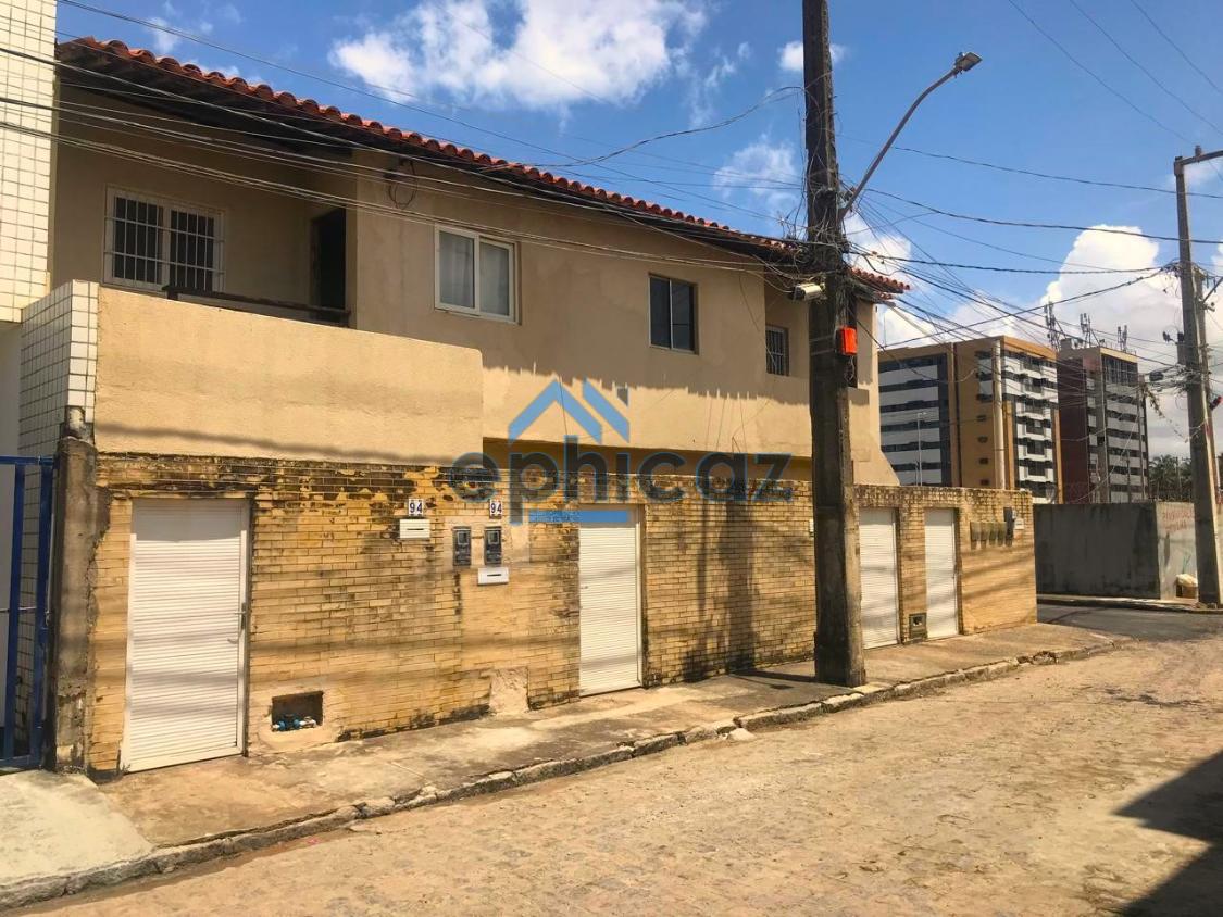 Casa Comercial à venda com 7 quartos, 120m² - Foto 1