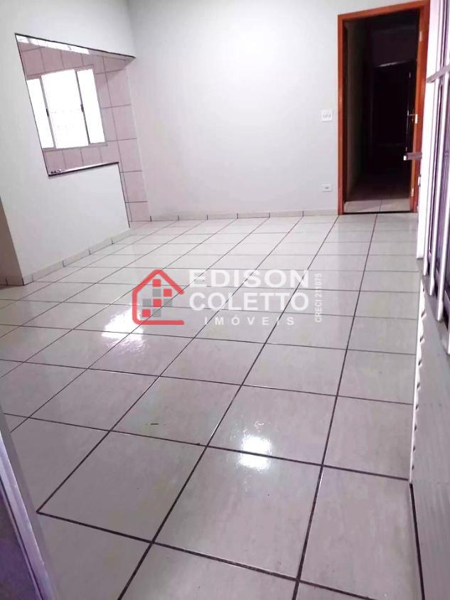 Casa à venda com 3 quartos, 120m² - Foto 4