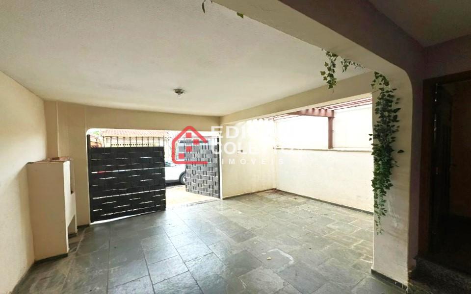 Casa à venda com 2 quartos, 98m² - Foto 3