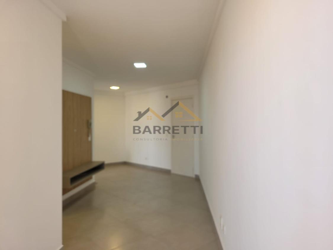 Apartamento à venda com 2 quartos, 70m² - Foto 3