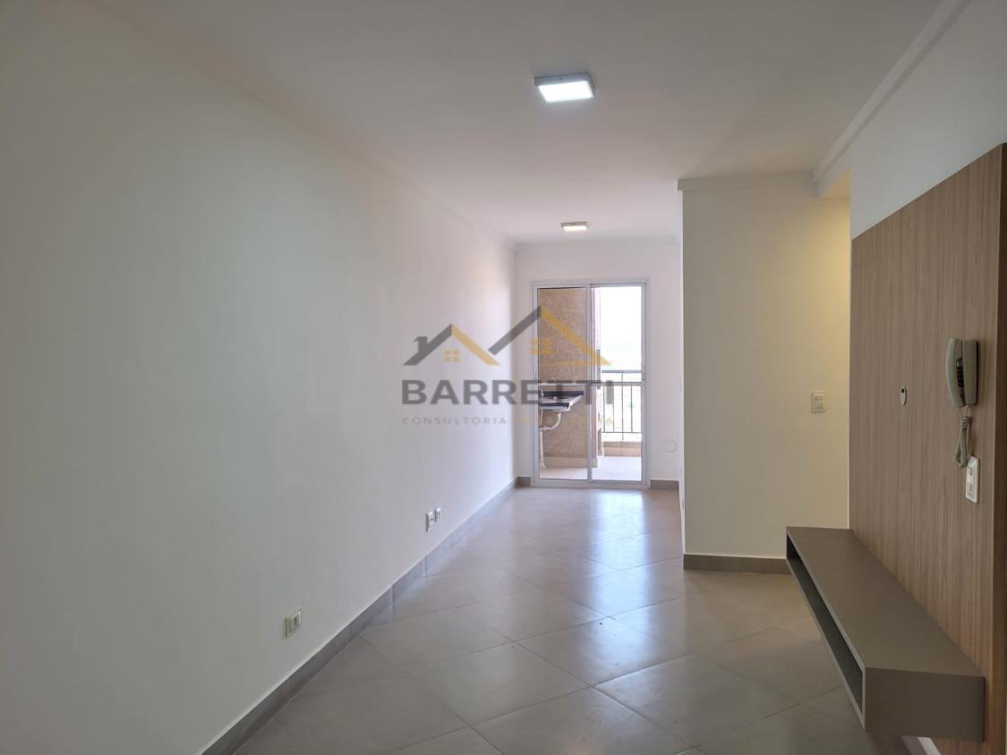 Apartamento à venda com 2 quartos, 70m² - Foto 4