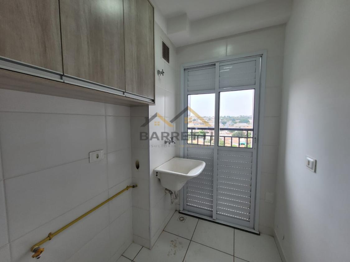 Apartamento à venda com 2 quartos, 61m² - Foto 11