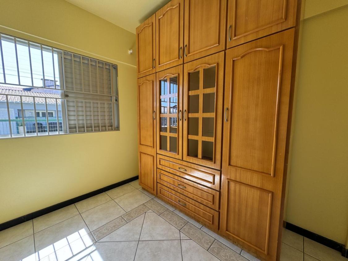 Casa à venda com 4 quartos, 160m² - Foto 14