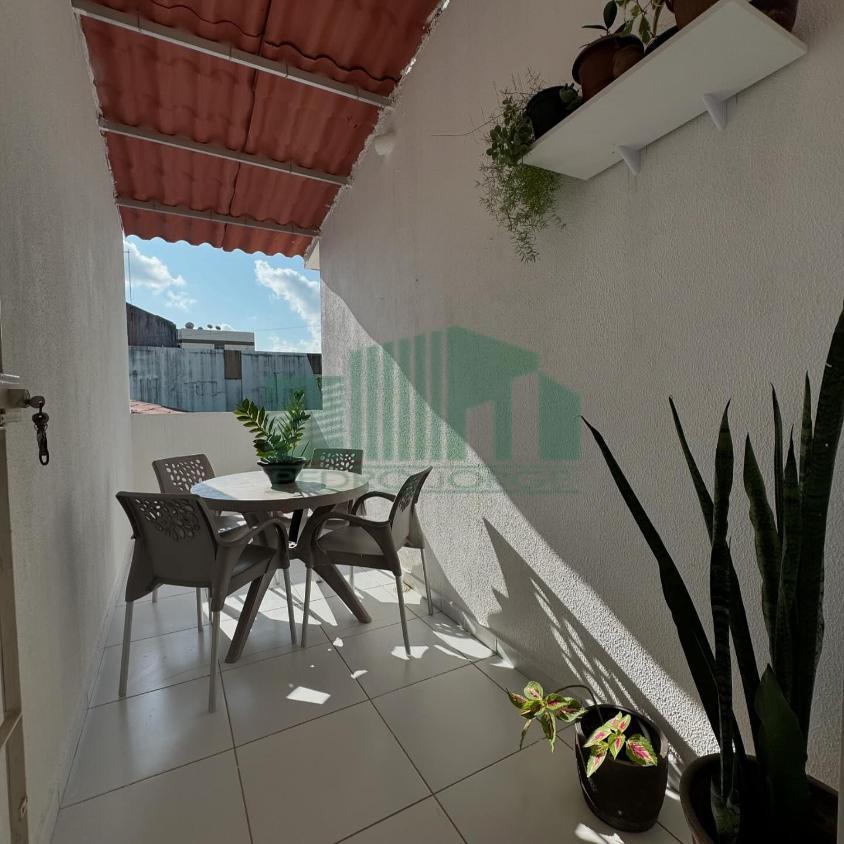 Casa à venda com 3 quartos, 75m² - Foto 13