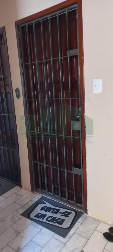 Apartamento à venda com 3 quartos, 85m² - Foto 2