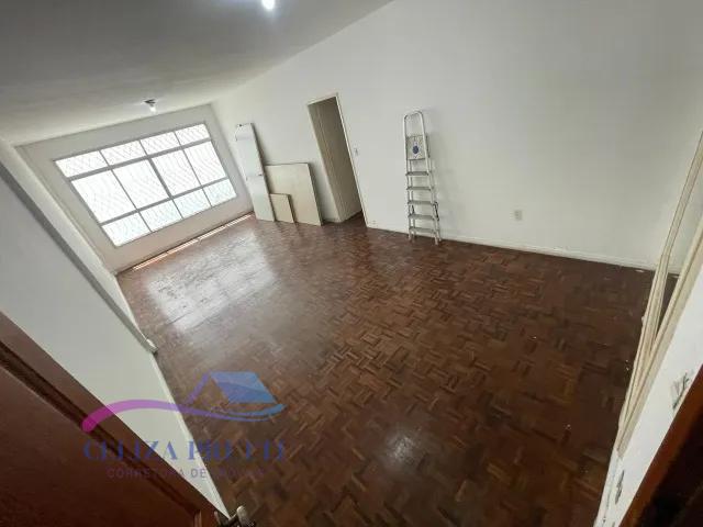 Apartamento à venda com 3 quartos, 142m² - Foto 2