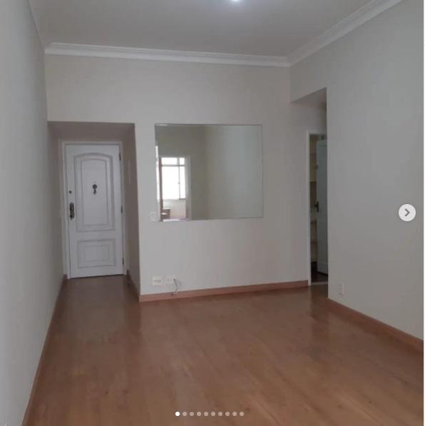 Apartamento à venda com 2 quartos, 75m² - Foto 2