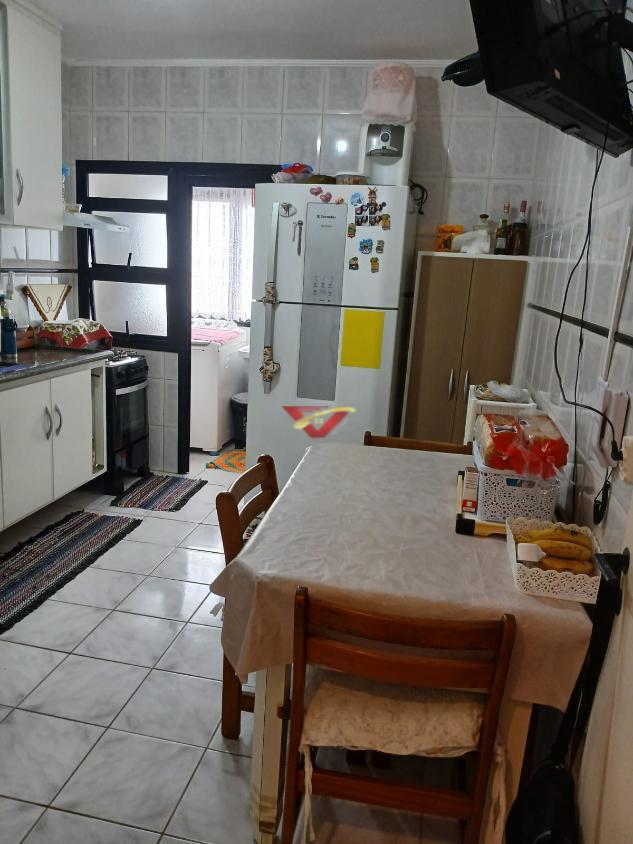 Apartamento à venda com 2 quartos, 75m² - Foto 25