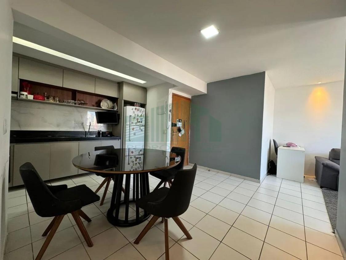 Apartamento à venda com 3 quartos, 70m² - Foto 3