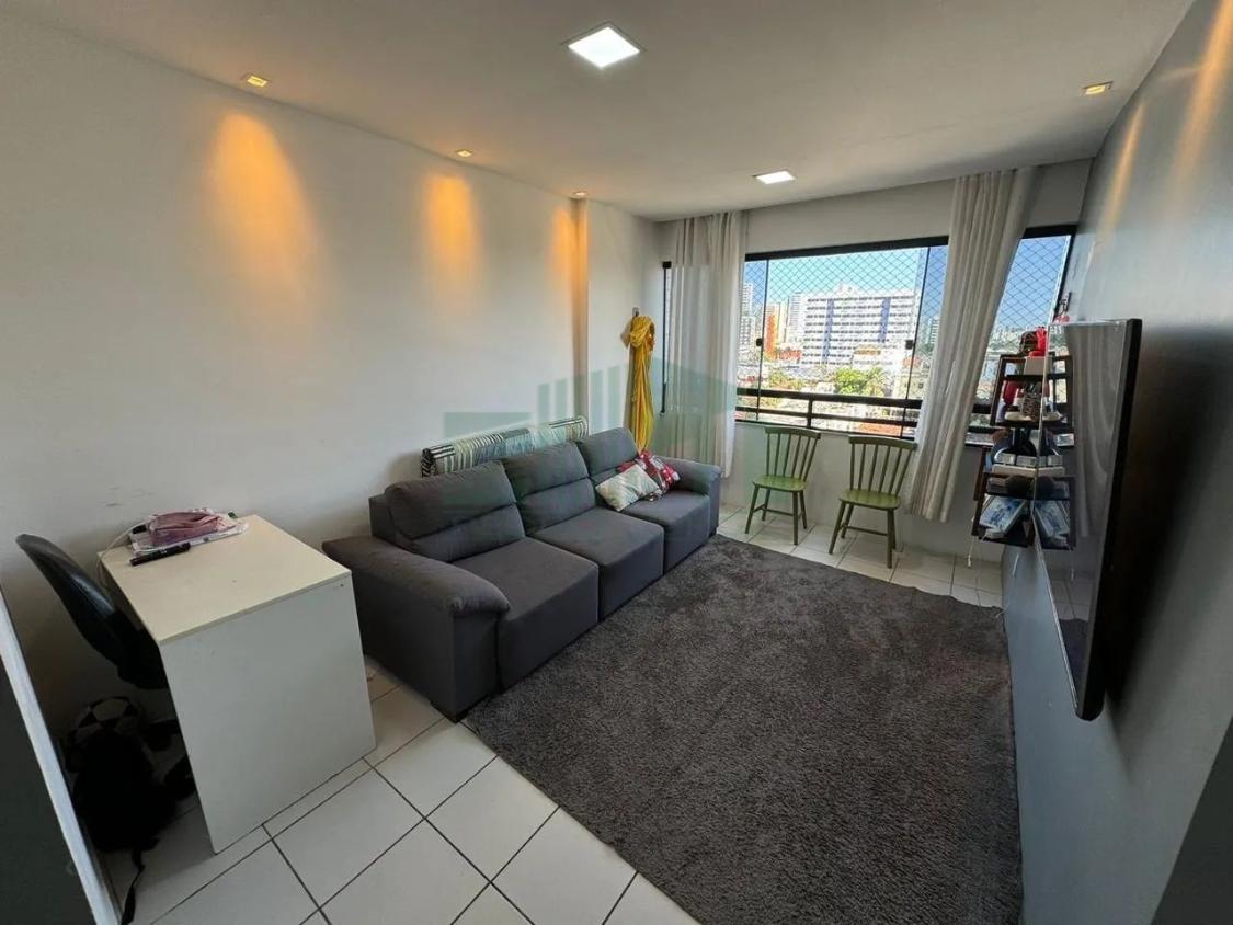 Apartamento à venda com 3 quartos, 70m² - Foto 1