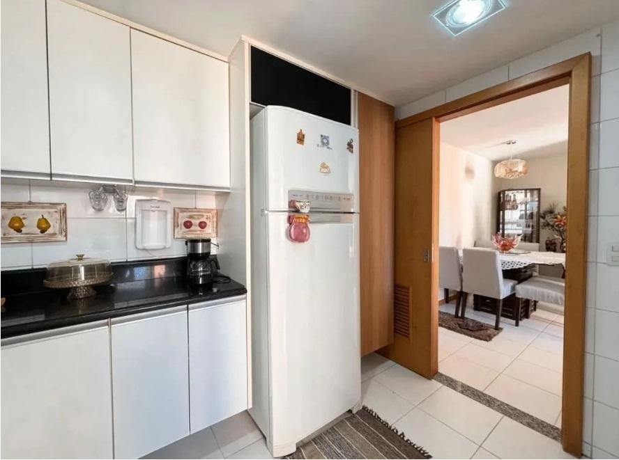 Apartamento à venda com 3 quartos, 90m² - Foto 11