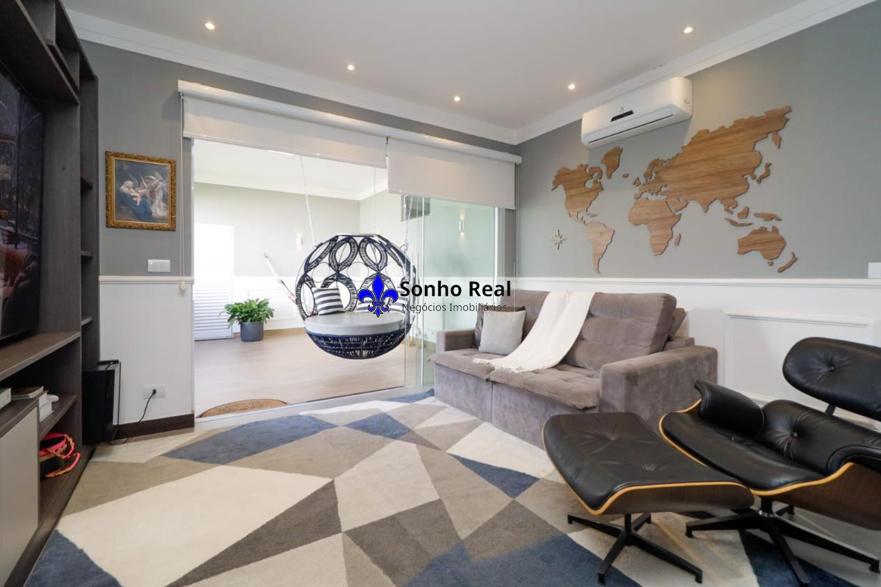 Casa à venda com 3 quartos, 500m² - Foto 1