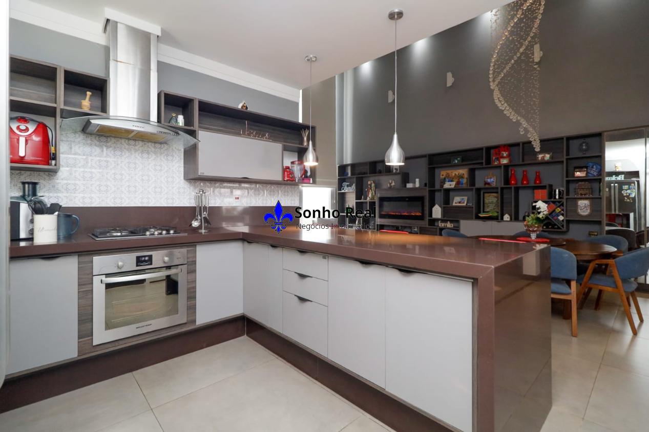 Casa à venda com 3 quartos, 500m² - Foto 15