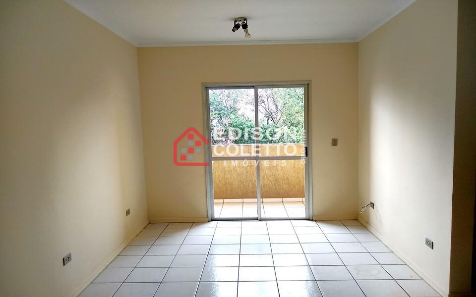 Apartamento à venda com 2 quartos, 74m² - Foto 2