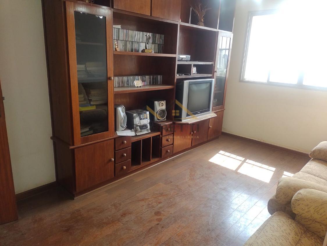 Apartamento à venda com 2 quartos, 68m² - Foto 3