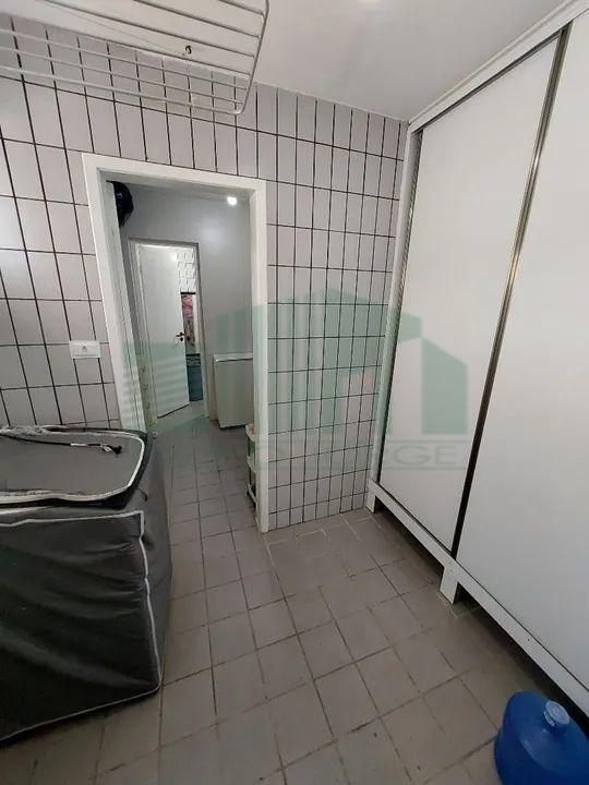 Apartamento à venda com 3 quartos, 130m² - Foto 3