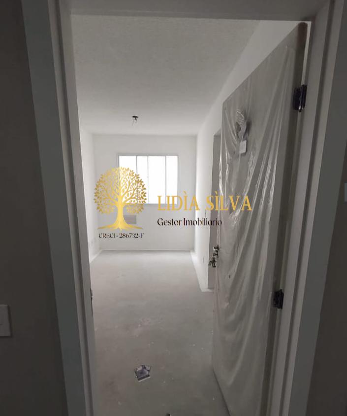 Apartamento à venda com 2 quartos, 37m² - Foto 13