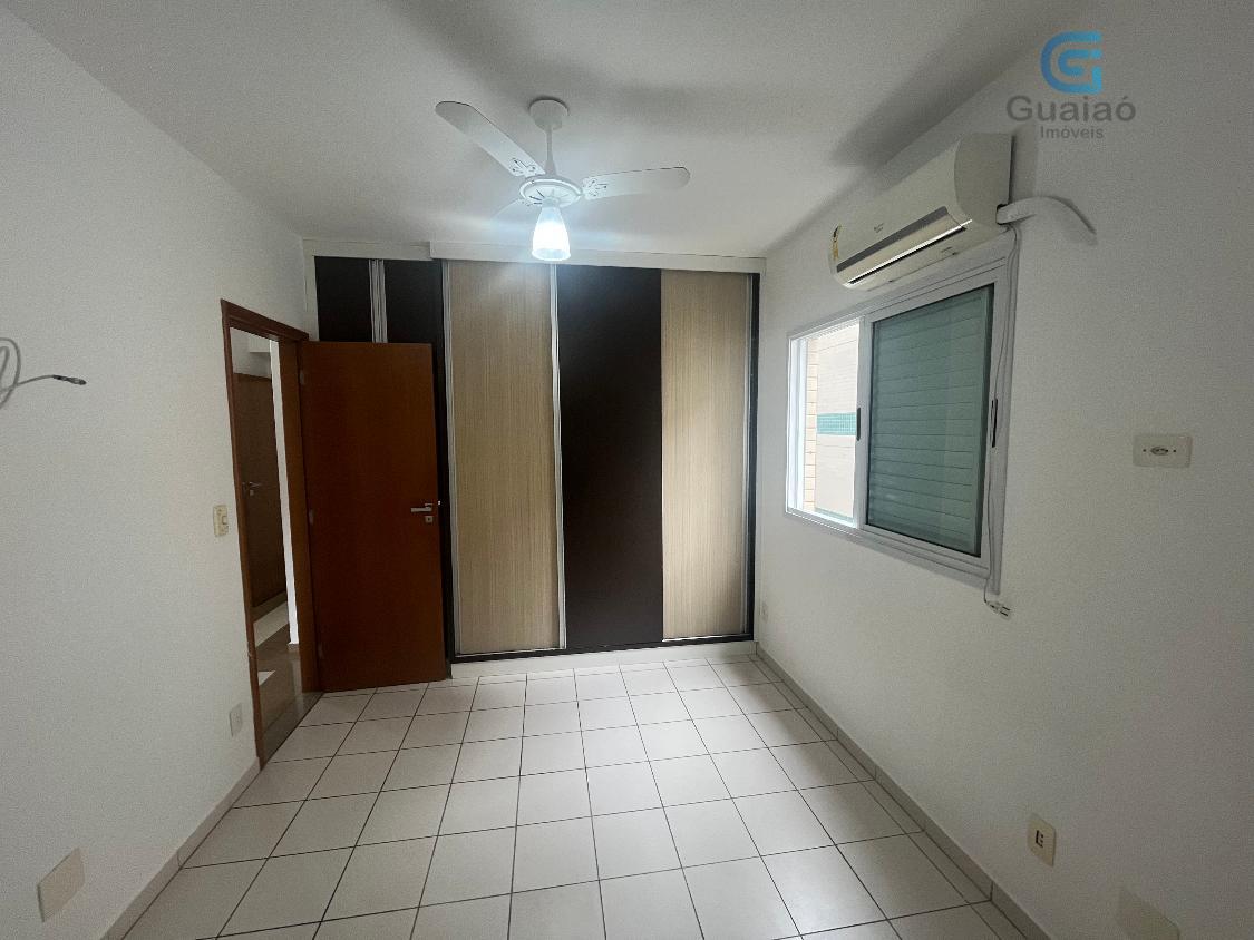 Apartamento para alugar com 3 quartos, 130m² - Foto 8