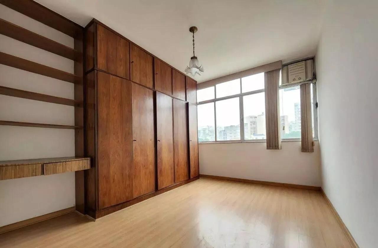 Apartamento à venda com 3 quartos, 111m² - Foto 5